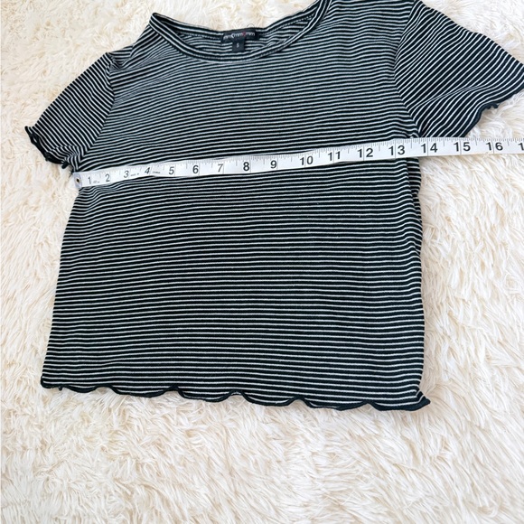 Small Top Bundle - Picture 3 of 8